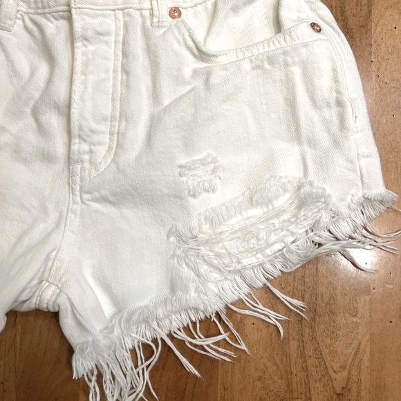 Free People Distressed Jean Denim Cutoff Shorts White - Picture 2 of 6